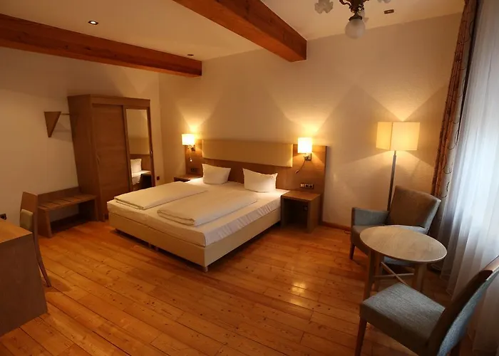 & Restaurant Veste Wachsenburg Hotel *