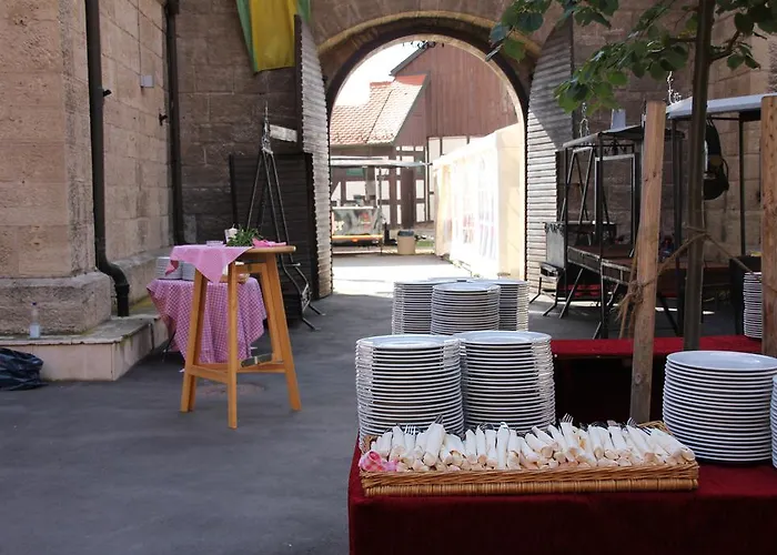 & Restaurant Veste Wachsenburg *