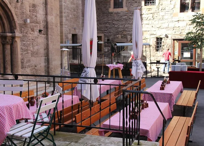 & Restaurant Veste Wachsenburg Hotel *